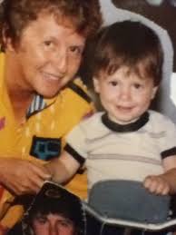 Nobles it is great sadness that I must inform you that VeryWor.Bro. Daniel  Vernal's wife (, Pat) has passed.away. Many know Dan as a hard working  member of Niagara A District and