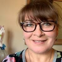 100+ profilů „Benge“