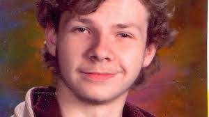 Steven Bowker's Instagram, Twitter & Facebook