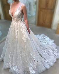 Tüll ist zart und durchsichtig, es kreiert einem hauch von romantik. Neue Schone Tull Spitze Brautkleider 2019 Tiefem V Ausschnitt Sleeveless A Line Brautkleid Robe De Mariee Wedding Dresses Aliexpress