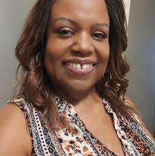 Cleaning air fryer basket methods