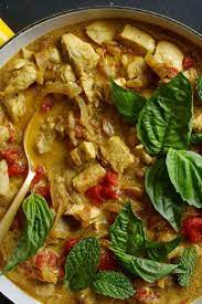 Add the finely sliced chicken, chicken stock and cook for 5 minutes. Weeknight Cooking Doesn T Get Any Easier Than This Endlessly Adaptable Five Ingredient 30 M Chicken Curry Recipe Easy Easy Chicken Curry Curry Chicken Recipes
