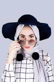 Check spelling or type a new query. Kumpulan Foto Cewek Cantik Berkacamata Berjilbab Terbaru Dzargon