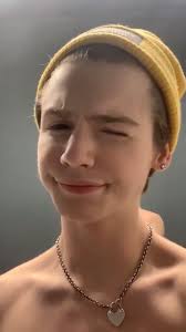 This boy ~Payton moormeier PAUSADA