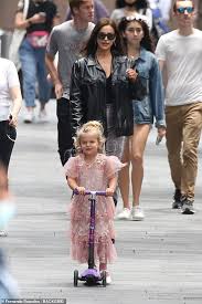 6,859,375 likes · 1,895 talking about this. Irina Shayk Proves To Be The Model Mother While Running Errands With Her Daughter Lea In New York Daily Mail Online