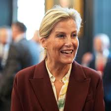 DESIGNER SIR PAUL SMITH CREATES TRENDY NEW UNIFORMS FOR NOTTINGHAM SCHOOL