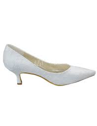 Je veux trouver des belles bottes et chaussures femme de bonne qualité pas cher ici chaussure a talon compense blanche. Chaussure Femme Blanche Petit Talon