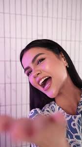 Rich Tita Holiday Makeup Look