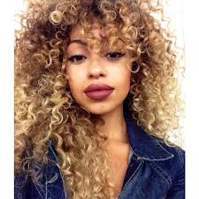 Beauties Fashionistas All Things Fashion Ombre Curly Hair Curled Blonde Hair Natural Hair Styles