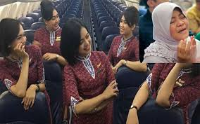 Dalam kapsul berita tengah hari ini: Burung Merbuk Jatuh Jadi Petanda Ini Fakta Kronologi Nahas Pesawat Lion Air Jt 610 Remaja