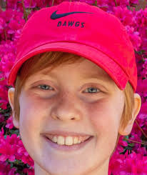 9-year-old fan crafts UGA football cards to make others smile