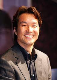 Dong joo is the country's highest scorer in the medical licensure exam. Han Suk Kyu Asianwiki