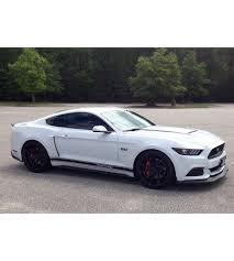 Black And White Mustang Gt 2016 Mustang Gt With Roush Scoops Spoiler Accent Stripes Ford Racing Windshield Banner Black Grill Pony And Cdc Mustang Ford Mustang 2016 2016 Mustang Gt
