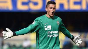 Gollini joined hellas verona in 2014 from manchester united. Young Goalkeeper Describes Spell At Man Utd As Being Like A Military Regime