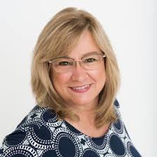 Kim Fagan's Instagram, Twitter & Facebook