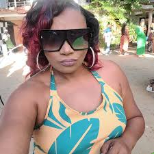 Roxanne Dillon Roach (@rhondaperez0623) • Instagram photos and videos