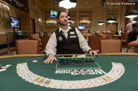 Never reach across that long poker table ever again with this automatic card dealer! Casino Poker For Beginners This Time The Dealers Have Tips For You Pokernews