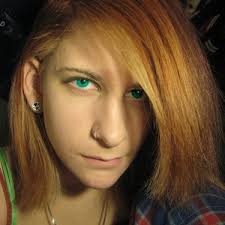 Taryn Haas (@itstarebear)