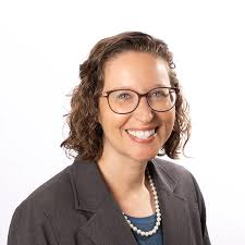 Kate Mayer's Instagram, Twitter & Facebook