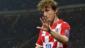 Мы повели в счете после случайного гола. Poluzashitnik Sbornoj Horvatii Luka Modrich Fifa Plevat Na Futbolistov Eurosport