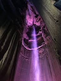 Experience the magic of fairyland caverns and mother goose village, visit one of our regional gift shops and dine at the big rock grill. Ruby Falls Rock City And Incline Railway Discovering Dixie In Chattanooga Tn