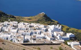 Η μήλος φημίζεται για τις πολύ όμορφες παραλίες της αλλά και τα πεντακάθαρα νερά της. Mhlos Zanteferries Gr
