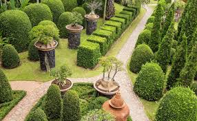 Whether you want a simple tweak to include raised beds, or if you want to know how to design a garden yourself on a budget, we can help you succeed in your garden planning project. The Elements Of Garden Design And Garden Patterns Garden Layout