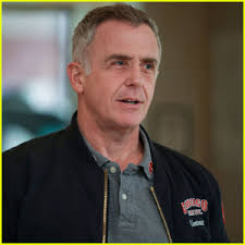 David Eigenberg Reveals the 'Chicago Fire' Plot He Requested, Talks His  Future