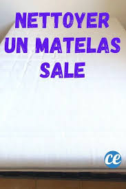 Un matelas jauni c'est souvent un matelas qui a absorbé la transpiration des occupants au fur et à mesure des nuits. Comment Nettoyer Un Matelas Tache Jauni Au Naturel En 10 Min
