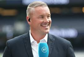 Leeds United: Robin Koch 'bidding war'