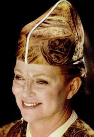 I don't hate her but I hate what she did.