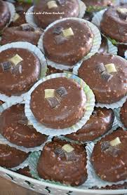 Petit Gateau Au Chocolat Au Glacage Rocher Le Sucre Sale D Oum Souhaib Gateau Chocolat Petit Gateau Au Chocolat Chocolat