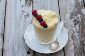 Recette Creme Legere A La Mangue Supertoinette Recette En 2020 Dessert Leger Recette Dessert Recette Entremet