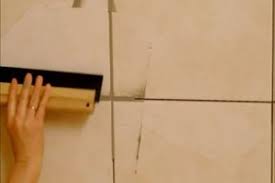 Aber vorsicht, denn erst mit dem richtigen verfugen der bodenfliesen ist das projekt auch erfolgreich abgeschlossen! Video Fliesen Verfugen Anleitung