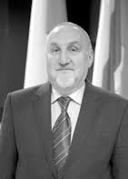 Wyremontowana i rozbudowana Kryta Pływalnia „Koral” w Morawicy już jest  otwarta. Na gości czeka wiele nowych atrakcji