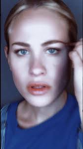 Understanding Derealization: Causes, Effects, and Makeup