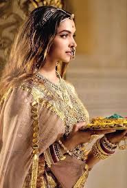 Deepika Padukone One Of India S Most Successful Actress Deepika Padukone Style Beautiful Indian Actress Bollywood Fashion