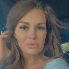 Alisha Lee's Instagram, Twitter & Facebook