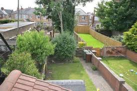 4 bedroom house with spacious garden for sale in nyali. Property Valuation For 77 Cromwell Road Grimsby North East Lincolnshire Dn31 2dn The Move Market