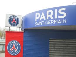 Psg kids tout pour les kids rouge & bleu. Das Paris Saint Germain Fc Stadium Was Es In Paris Zu Sehen Gibt