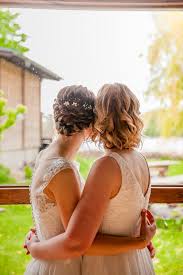 Jun 06, 2021 · schlagerstar vanessa mai feiert heute ihren vierten hochzeitstag. Nadine Und Vanessa Im Mai Fruhlingshochzeit Hochzeit Hochzeitsreden