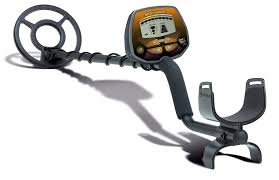 If you are a newbie in treasure hunting then this bounty hunter gold digger metal detector could. Bounty Hunter Lone Star Pro Review