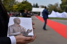 Check spelling or type a new query. Statuia PrinÈ›ului Rainier Al Iii Lea De Monaco Parcul Circului Modernism