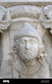 Ancient persian palace art hi-res stock photography and images