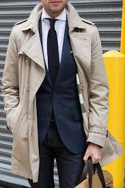 Burberry Trench With Jeans Business Casual Outfit He Spoke Style Business Casual Coat Khaki Trench Coat Burberry Trench