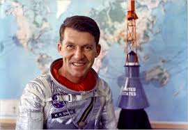 Wally Schirra One Of The Original Mercury Seven Astronauts Dies At 84 The New York Times