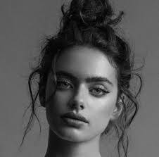 Beautiful Model Black And White Portrait Pin By Shano On Shano Portrait Photography Women Face Photography Black And White Photography Portraits