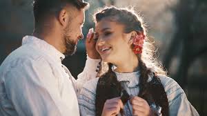 Vreau sa spun exact ce vreau sa spun, nu ce se cere. Iulia Merca Spune Mi Bade Cand Te Nsori Youtube