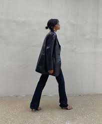 Maybe you would like to learn more about one of these? Oversized Leather Jacket Modestil Stil Trendige Mode