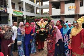 Semoga dengan usaha sebegini kantin smk seksyen 10 kota damansara akan menjadi lebih bersih dan ceria. Langkah Smk Seksyen 10 Gabung Tiga Program Ini Berjaya Pupuk Perpaduan Ini Yang Berlaku Selangor Gps Bestari